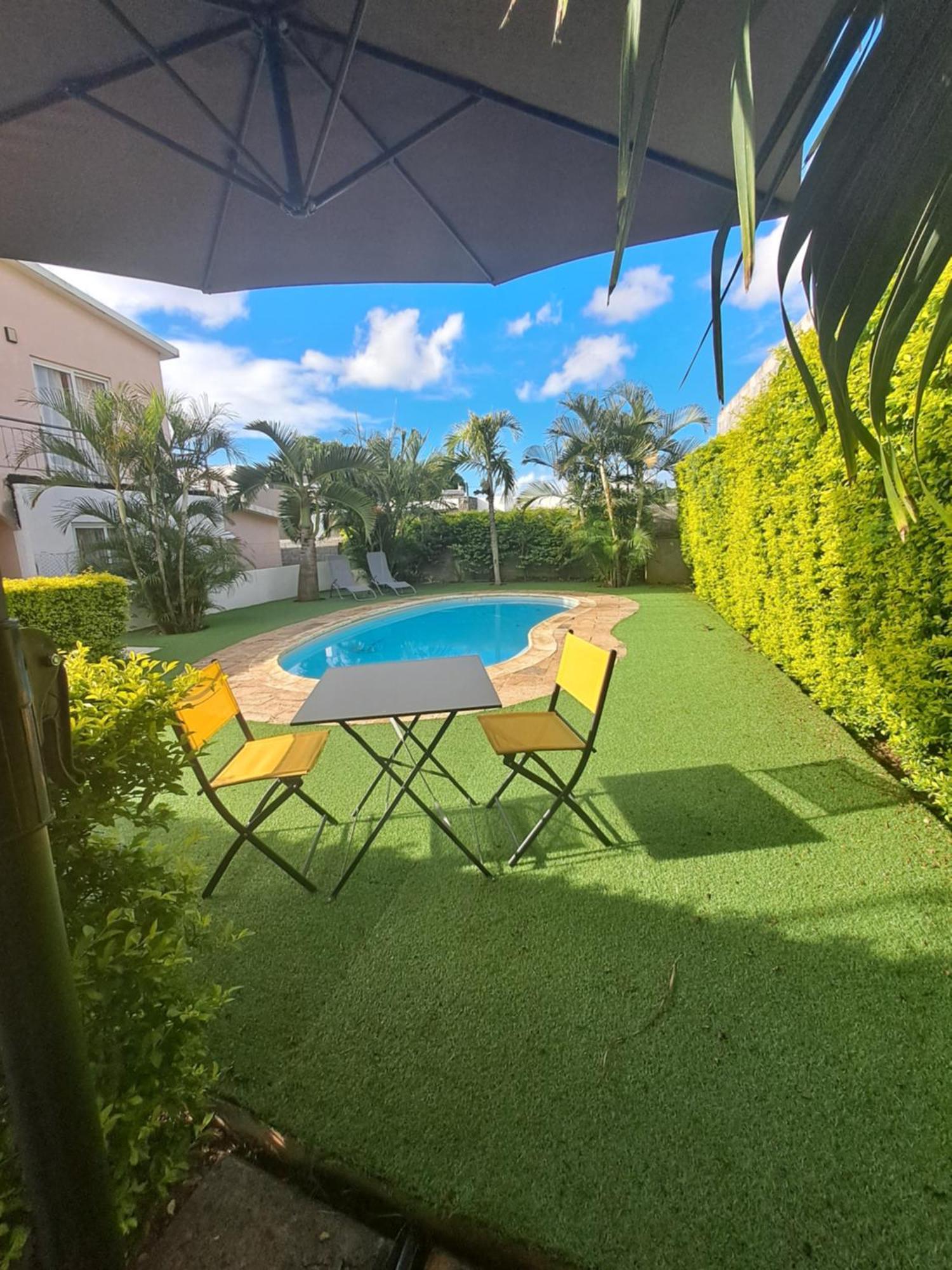 Appartement Paisible Avec Jardin & Piscine 알비언 외부 사진