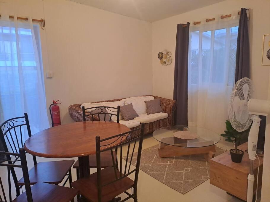 Appartement Paisible Avec Jardin & Piscine 알비언 외부 사진