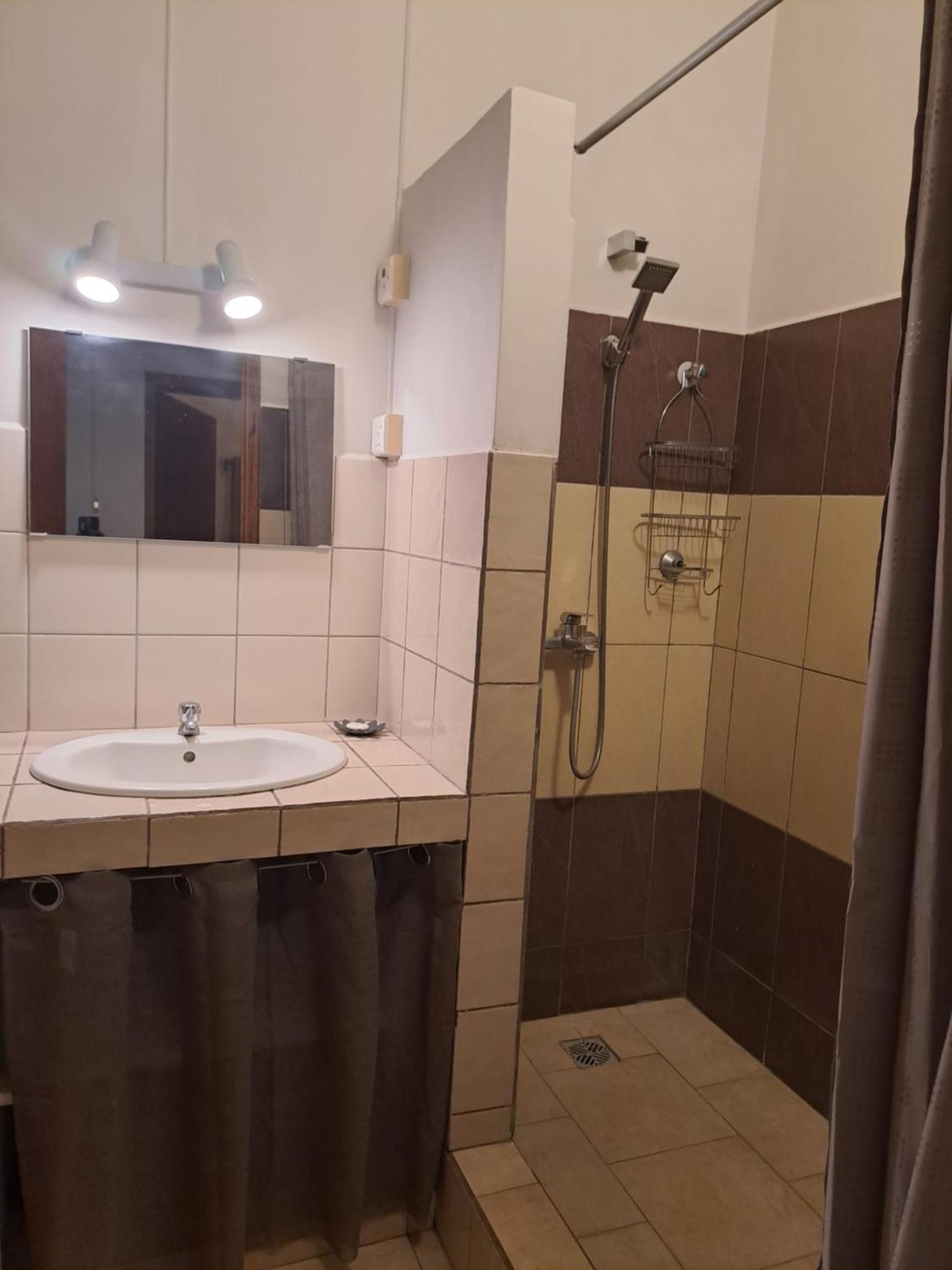 Appartement Paisible Avec Jardin & Piscine 알비언 외부 사진